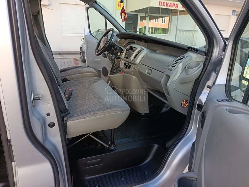 Nissan Primastar 2.0 Krovna klima iz CH