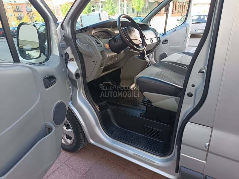 Nissan Primastar 2.0 Krovna klima iz CH