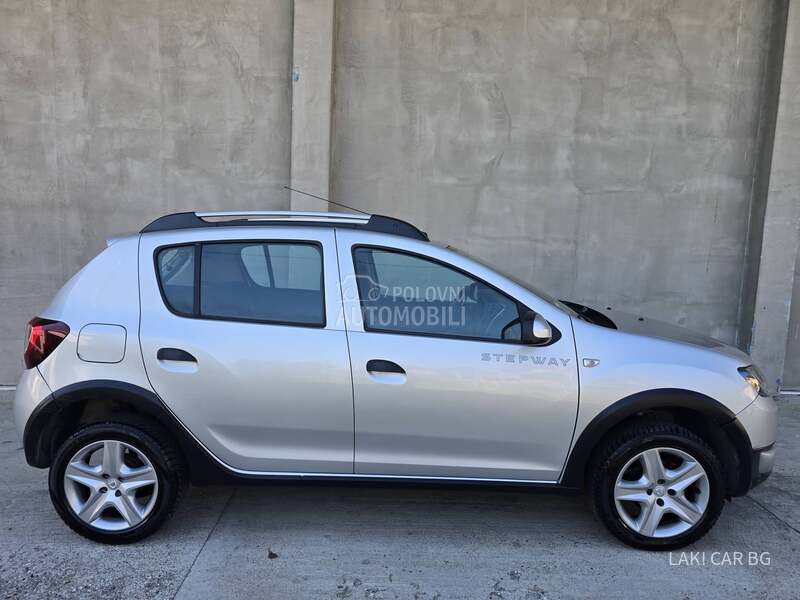 Dacia Stepway 0.9 TCE  N A V Y