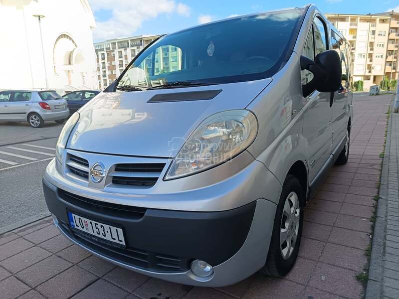 Opel Vivaro 2.O Krovna klima iz CH