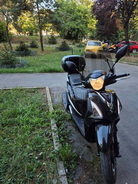 Sym SYMPHONY ST200