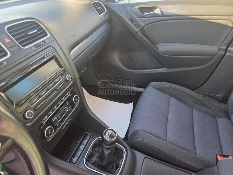 Volkswagen Golf 6 1.6tdi STYLE