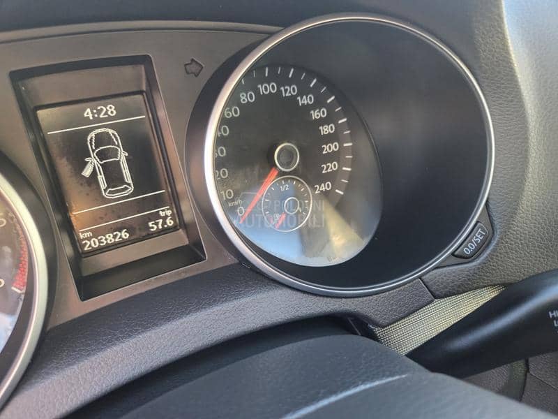 Volkswagen Golf 6 1.6tdi STYLE