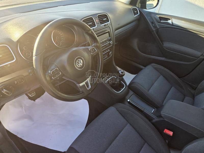 Volkswagen Golf 6 1.6tdi STYLE
