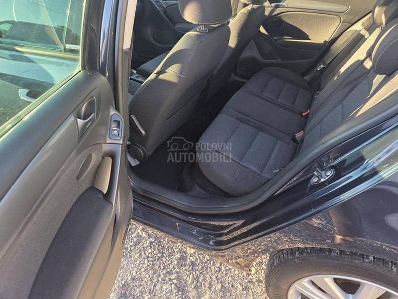 Volkswagen Golf 6 1.6tdi STYLE