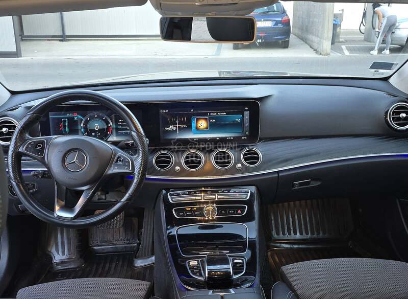 Mercedes Benz E 350 4 MATIC