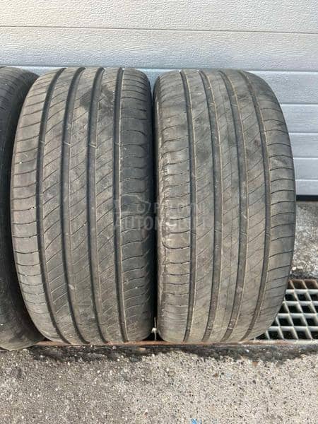 Michelin 235/40 R19 Letnja