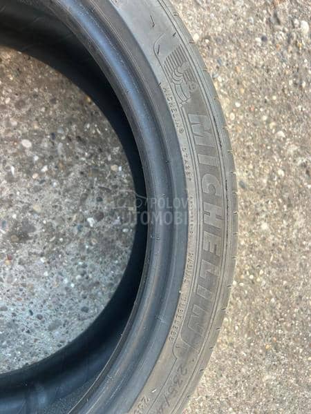 Michelin 235/40 R19 Letnja