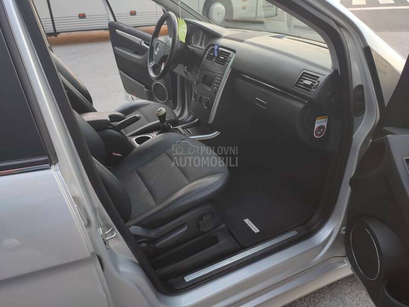 Mercedes Benz B 170 