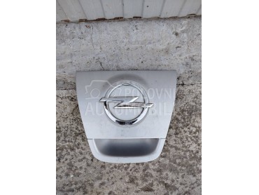 Mikroprekidac gepeka hecbek za Opel Astra J od 2010. do 2018. god.