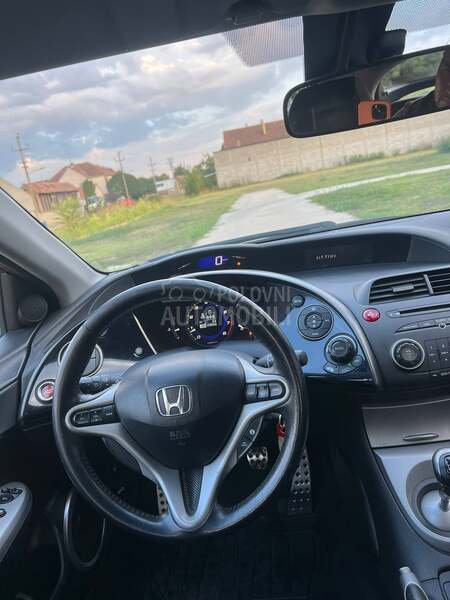 Honda Civic 1.8i Sport CH