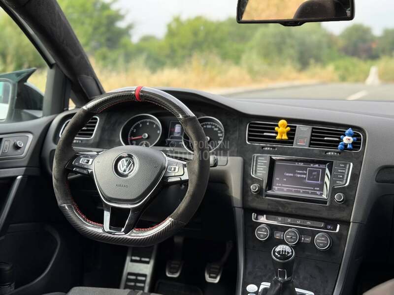 Volkswagen Golf 7 R Alacantara