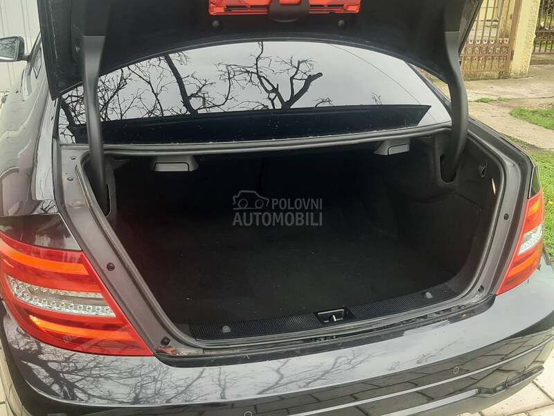 Mercedes Benz C 180 AMG