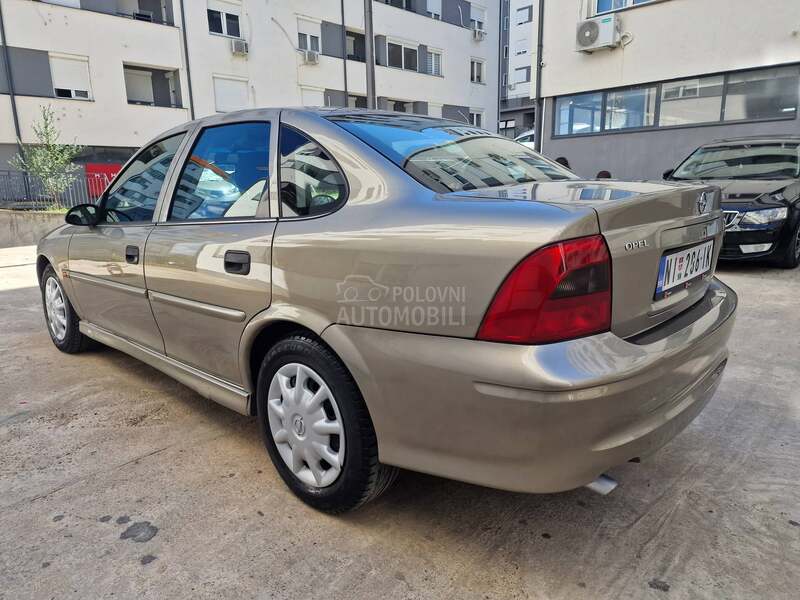 Opel Vectra B VREDI POGLEDATI
