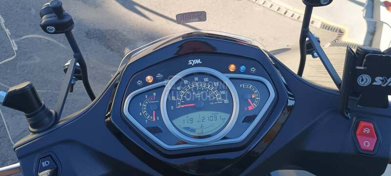 Sym HD 300