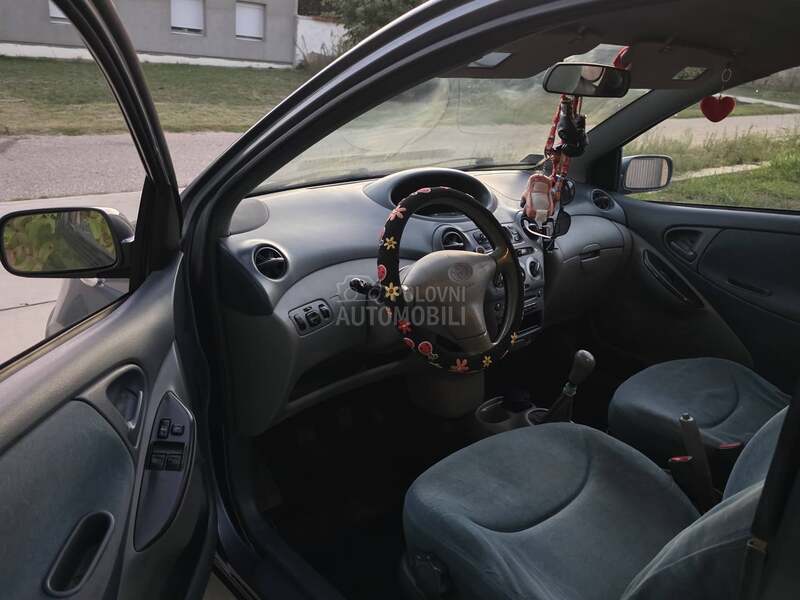Toyota Yaris 1.0