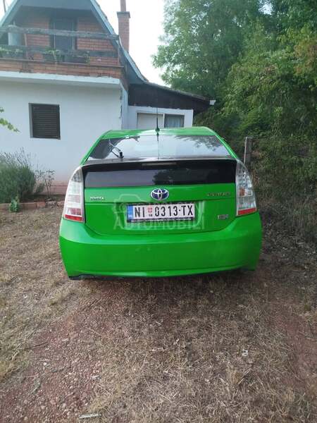 Toyota Prius III, 1.8 Hybrid