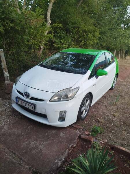 Toyota Prius III, 1.8 Hybrid