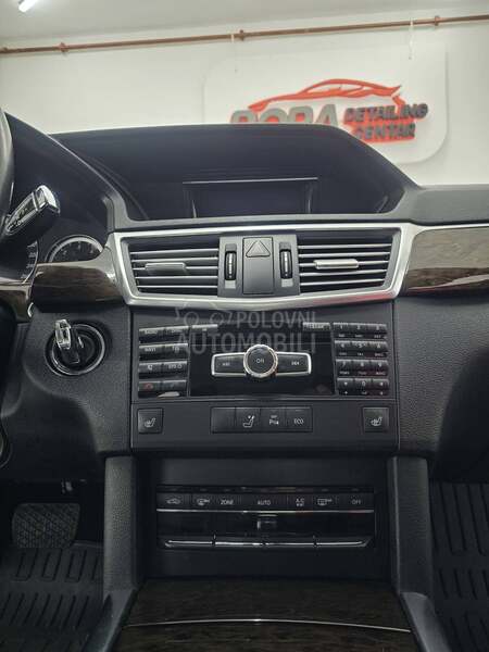 Mercedes Benz E 200 