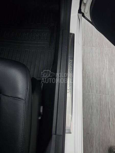 Mercedes Benz E 200 
