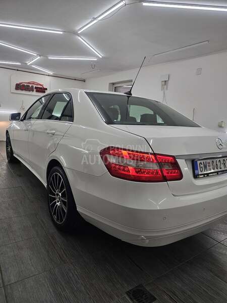 Mercedes Benz E 200 