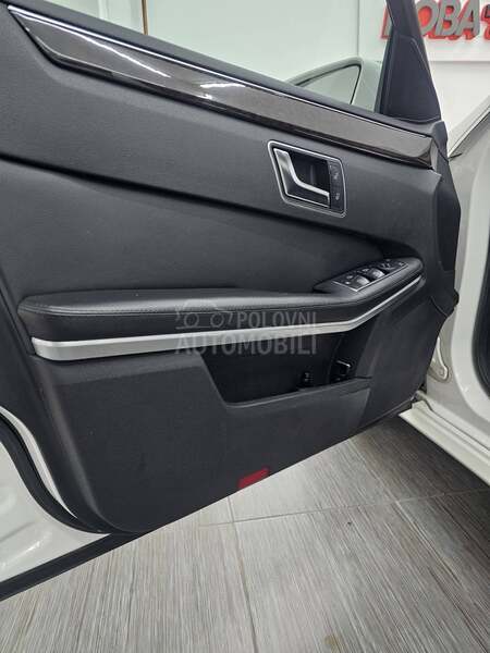 Mercedes Benz E 200 