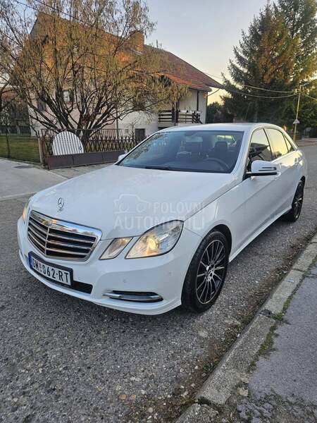 Mercedes Benz E 200 