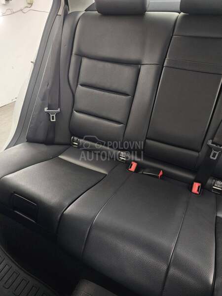 Mercedes Benz E 200 