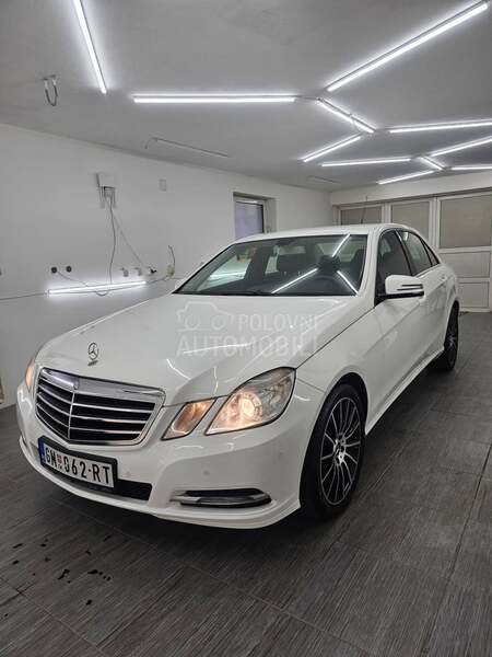 Mercedes Benz E 200 