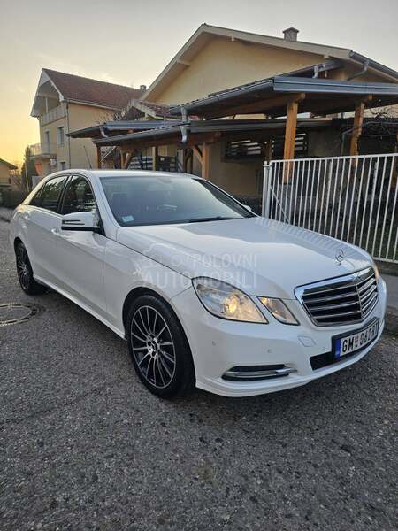 Mercedes Benz E 200 
