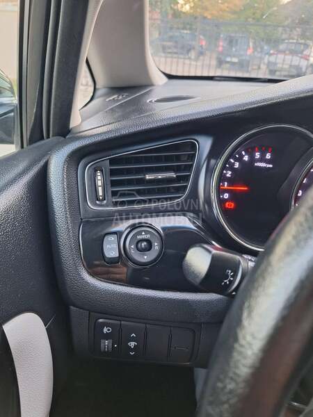 Kia cee`d sw 1.6 CRDI