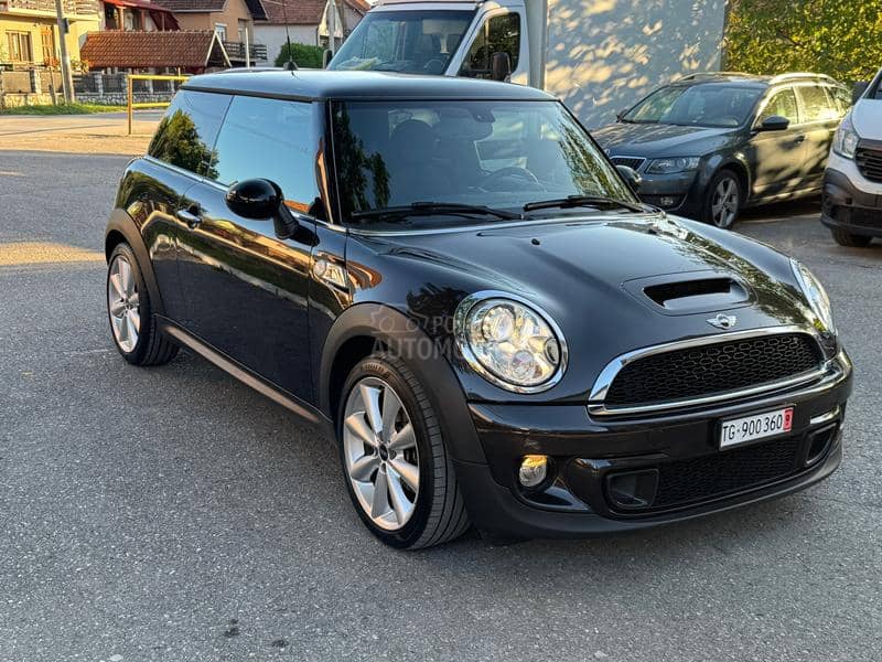 MINI Cooper S SD MINI Cooper S SD