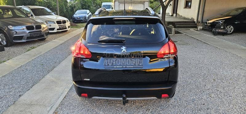 Peugeot 2008 1.2 ALLURE  NOV