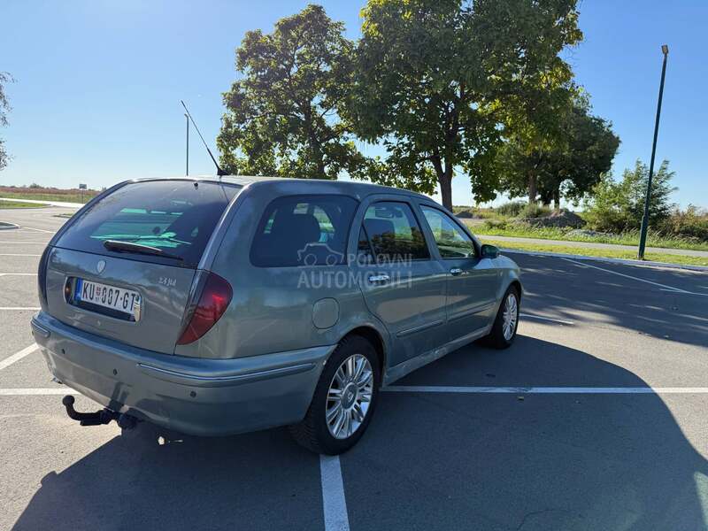 Lancia Lybra 2.4 JTD