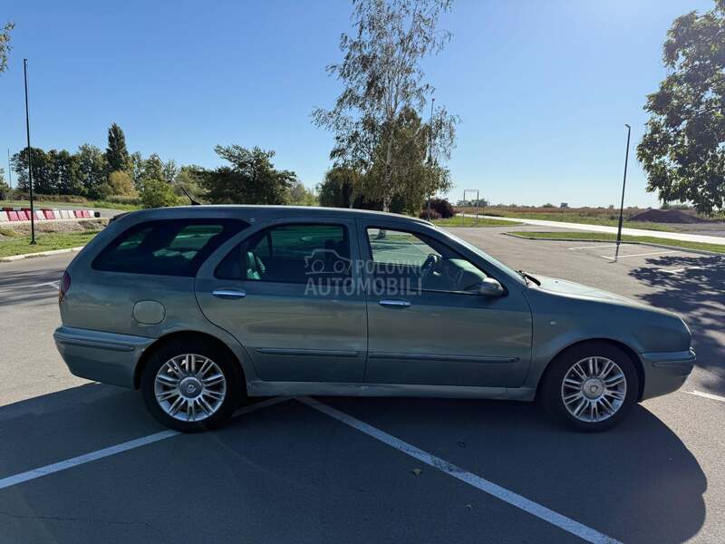 Lancia Lybra 2.4 JTD