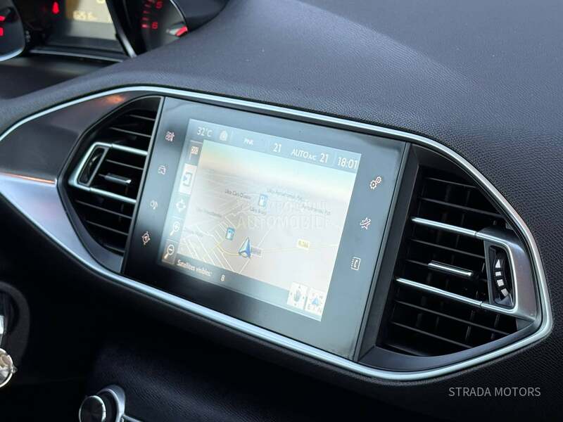 Peugeot 308 1.6 BLUE HDI ALLURE