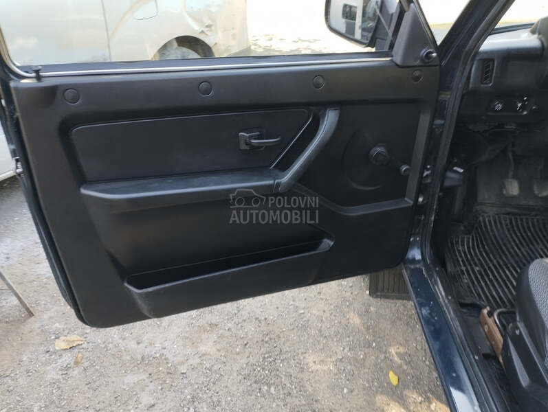 Lada Niva 1.7i