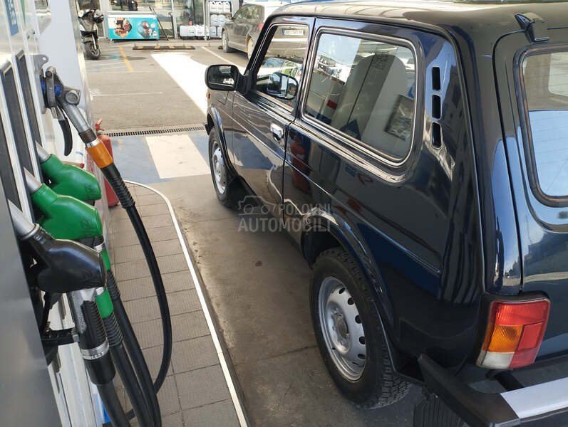Lada Niva 1.7i