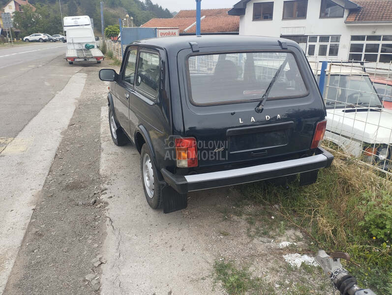 Lada Niva 1.7i