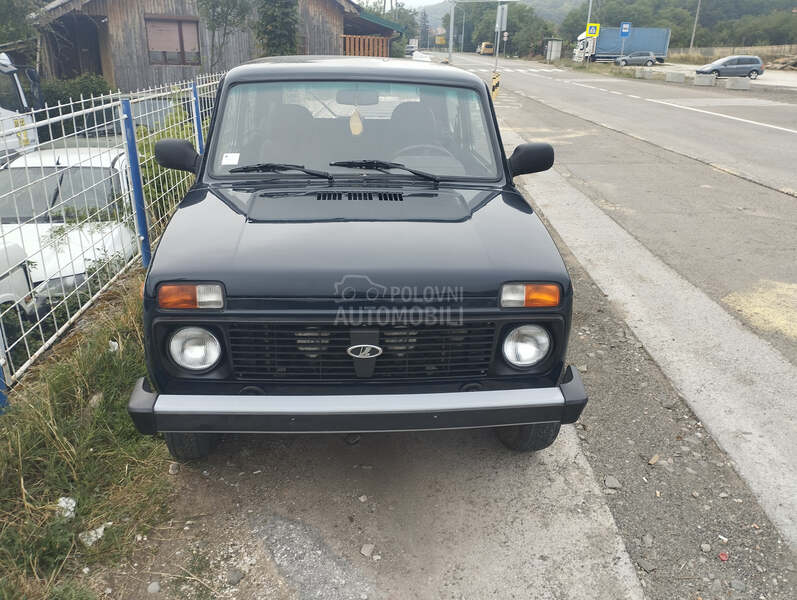 Lada Niva 1.7i