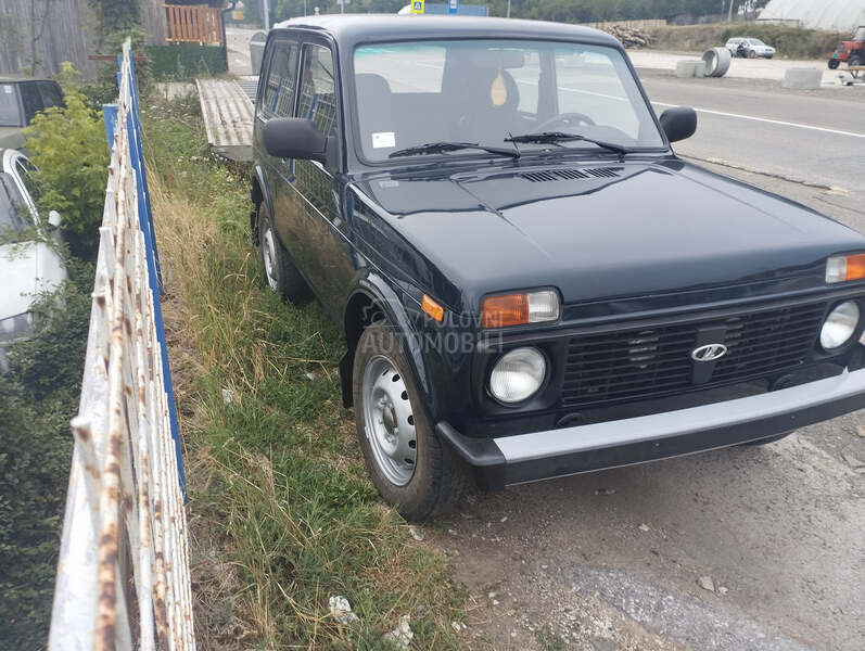 Lada Niva 1.7i