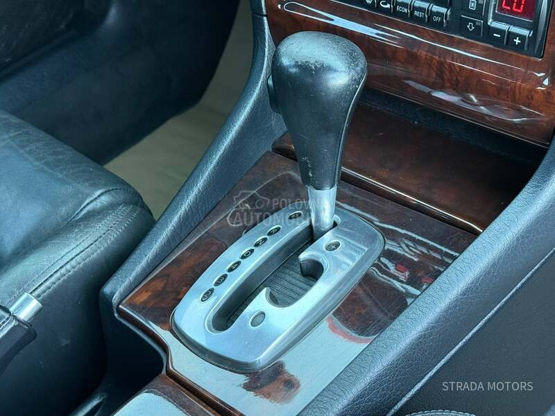 Audi A8 4.2 SECURITY BLINDA