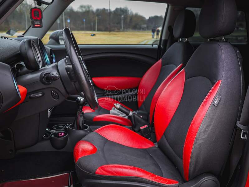 MINI Cooper S look