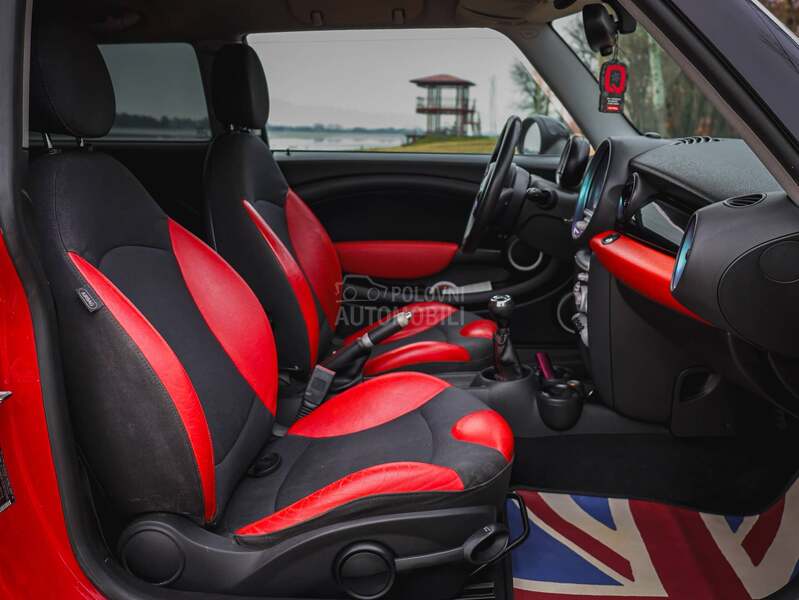 MINI Cooper S look