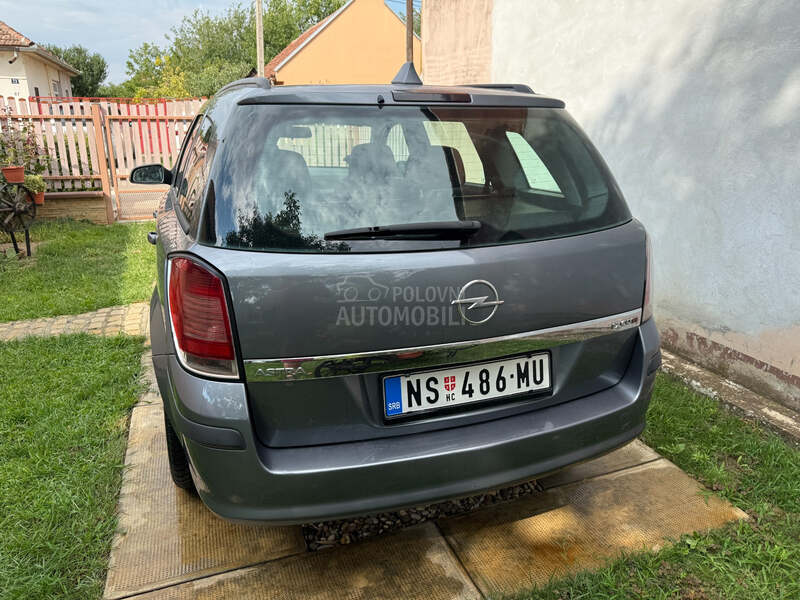Opel Astra H 1.7 CDTI