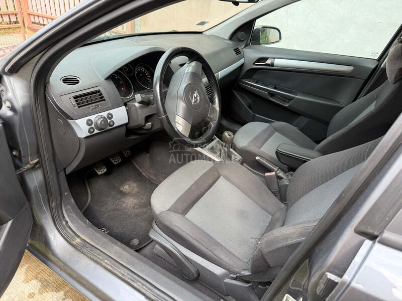 Opel Astra H 1.7 CDTI