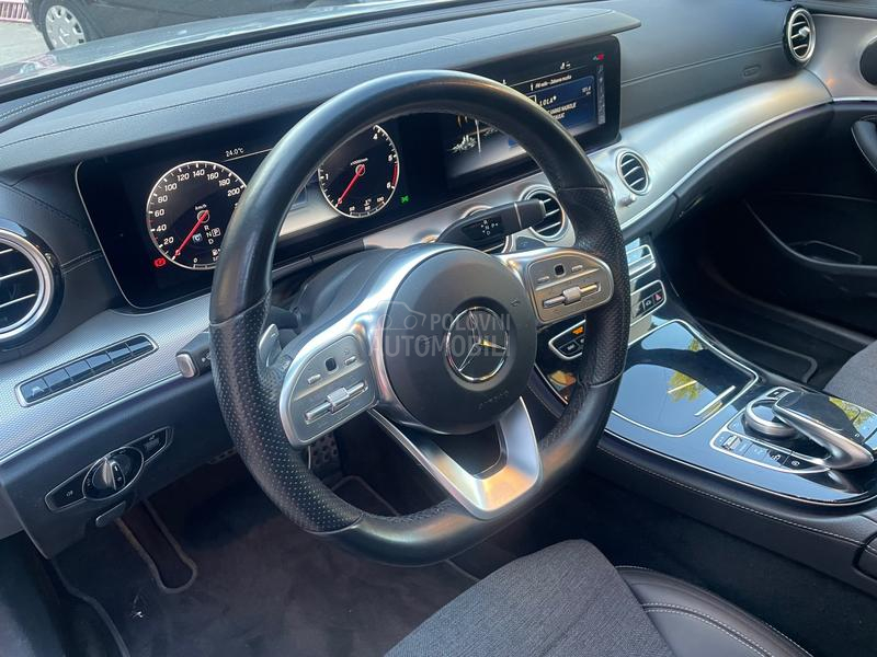 Mercedes Benz E 220 AMG