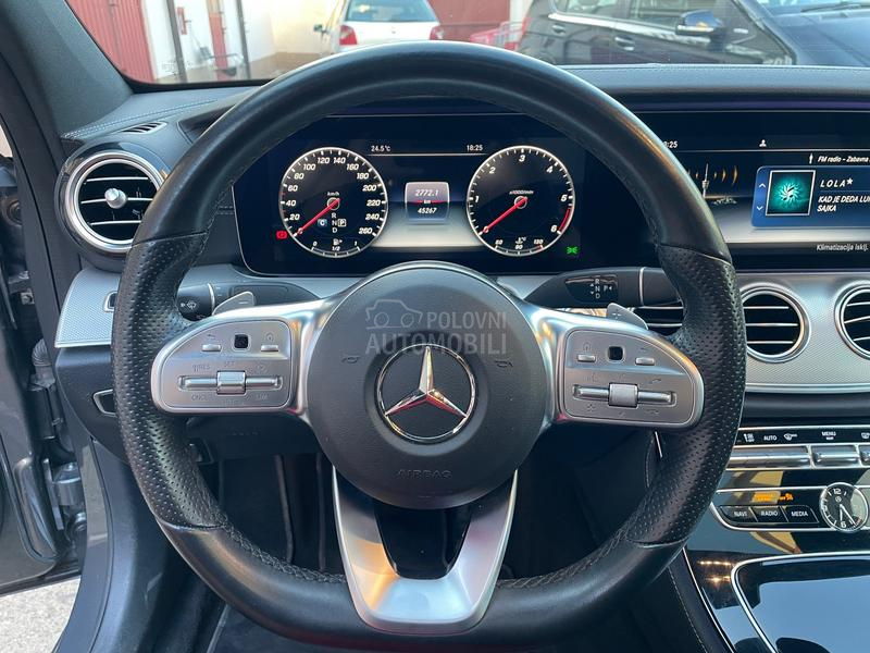 Mercedes Benz E 220 AMG