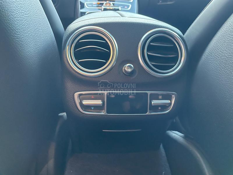 Mercedes Benz E 220 AMG