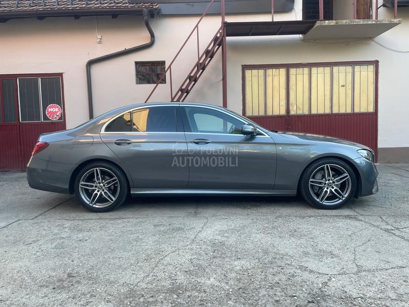 Mercedes Benz E 220 AMG